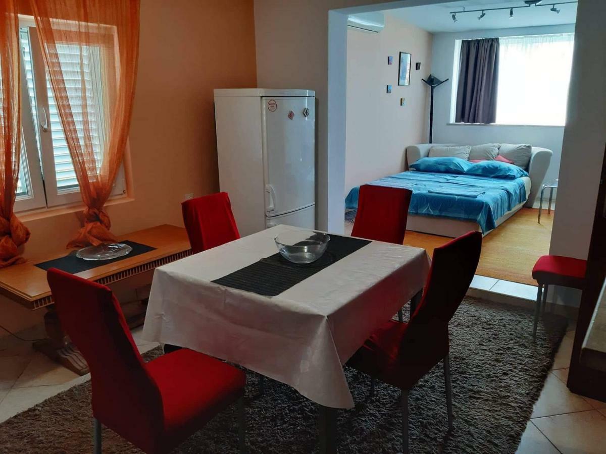 Apartman Lucija تروغير المظهر الخارجي الصورة