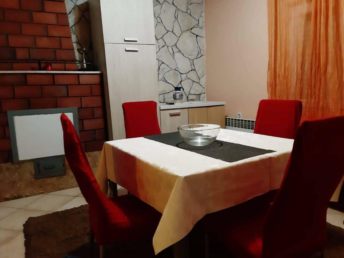 Apartman Lucija تروغير المظهر الخارجي الصورة